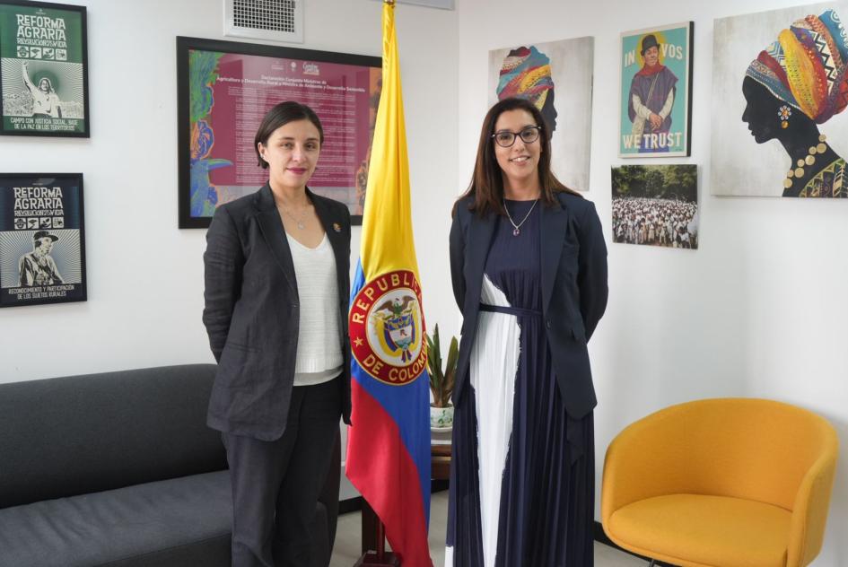 Ministra Martha Viviana Carvajalino y Embajadora Mercedes Corominas Ministra Martha Viviana Carvajalino y Embajadora Mercedes Corominas