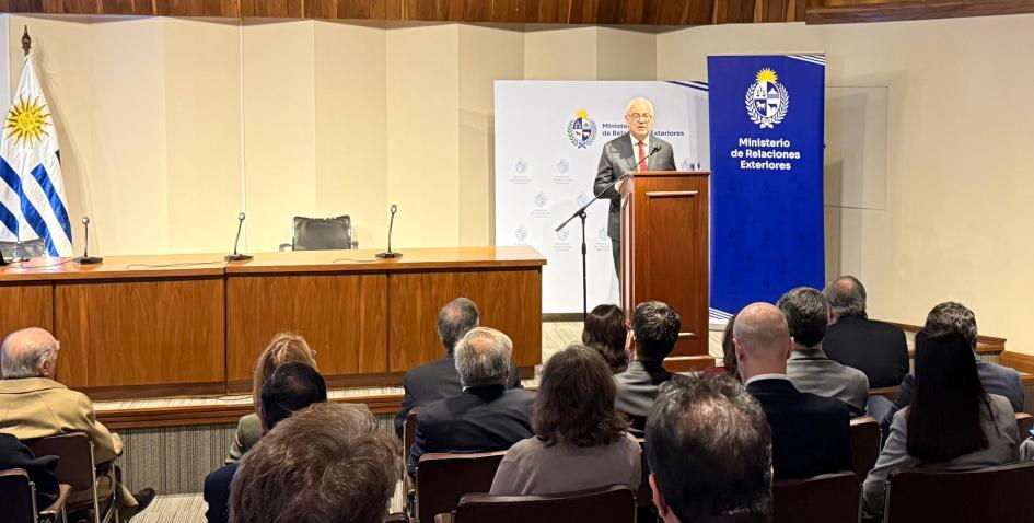 Candidatura uruguaya al Instituto Interamericano de Cooperación para la Agricultura Exministro del MGAP Fernando Mattos