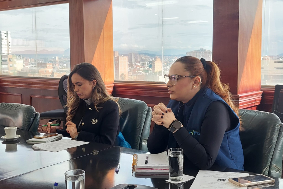 Directora General y Jefe de la Oficina de Asuntos Internacionales del INVIMA
