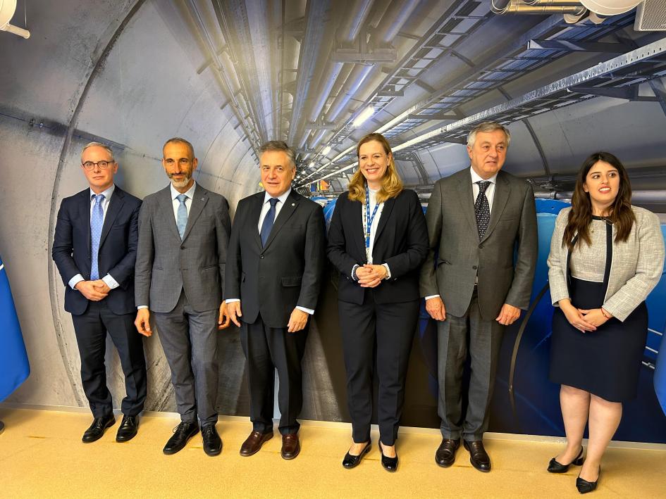 Firma del Acuerdo sobre Cooperación Científica y Técnica con el CERN Firma del Acuerdo sobre Cooperación Científica y Técnica con el CERN