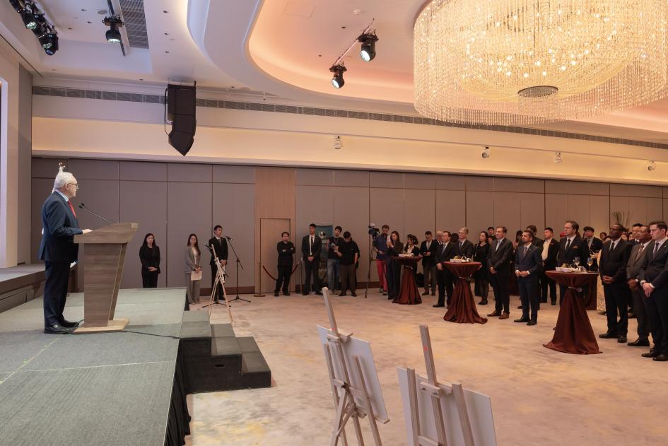 Anuncio en Macao del Consulado General en Hong Kong con jurisdicción en esa Área Anuncio en Macao del Consulado General en Hong Kong con jurisdicción en esa Área