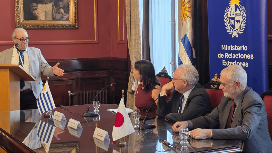Alfredo Fratti, Ministro de Ganadería, Agricultura y Pesca, Ministro de Ganadería, Agricultura y Pesca, Alfredo Fratti brindando su oratoria en evento OSAKA