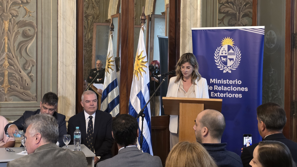 Presentación oficial de las y los atletas extranjeros de élite
