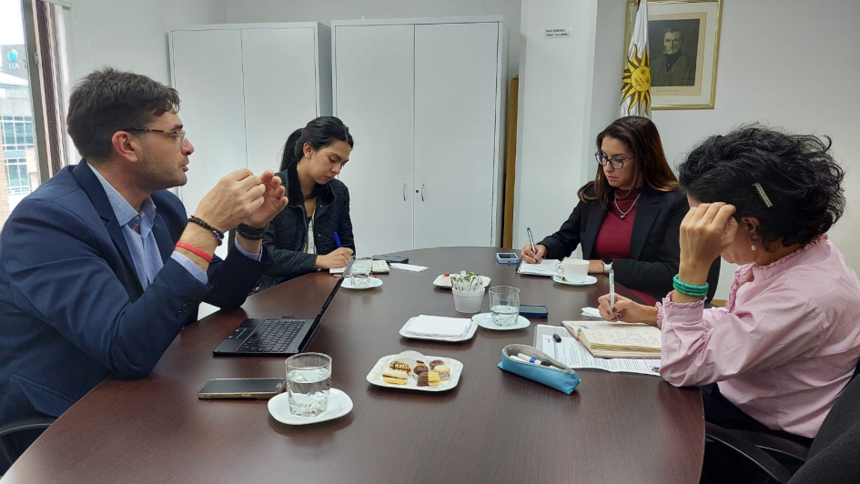Reunión con la Consejera de Relaciones Internacionales y Cooperación Reunión con la Consejera de Relaciones Internacionales y Cooperación