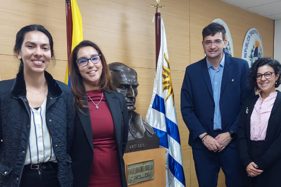 Reunión con la Consejera de Relaciones Internacionales y Cooperación Reunión con la Consejera de Relaciones Internacionales y Cooperación