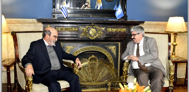 Entrega de “Medalla República Oriental del Uruguay” al Director General de la FAO, José Graziano da Silva 