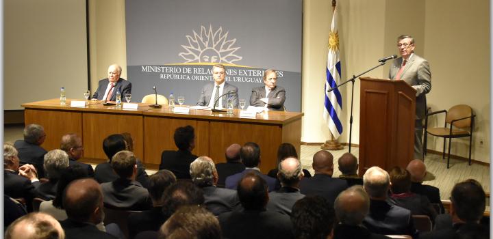 Canciller Nin Novoa recibe al Director General de la OMC, Roberto Azevedo Canciller Nin Novoa recibe al Director General de la OMC, Roberto Azevedo