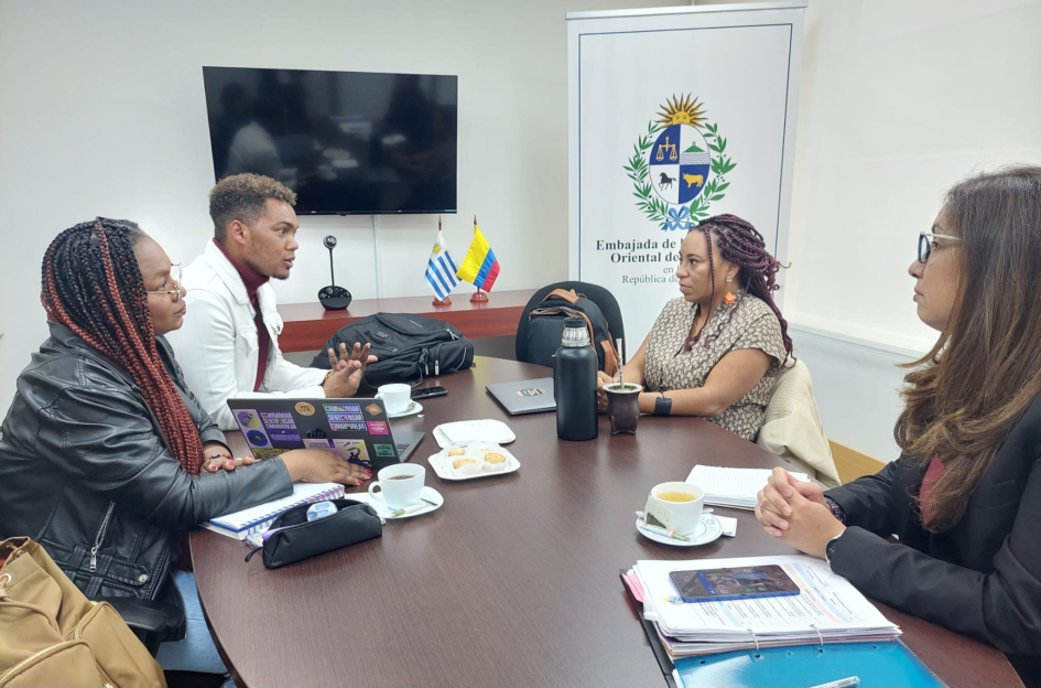 Reunión con integrantes de la Conferencia Nacional de Organizaciones Afrocolombianas (C.N.O.A.)