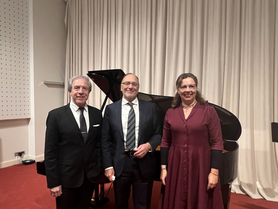 Miguel Lecueder, Pablo Sader and Olivia Wahnon de Oliveira Miguel Lecueder, Pablo Sader and Olivia Wahnon de Oliveira