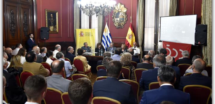 Conversatorio - V Centenario de la Circunnavegación de Magallanes y Elcano (1519-1522) Conversatorio - V Centenario de la Circunnavegación de Magallanes y Elcano (1519-1522)