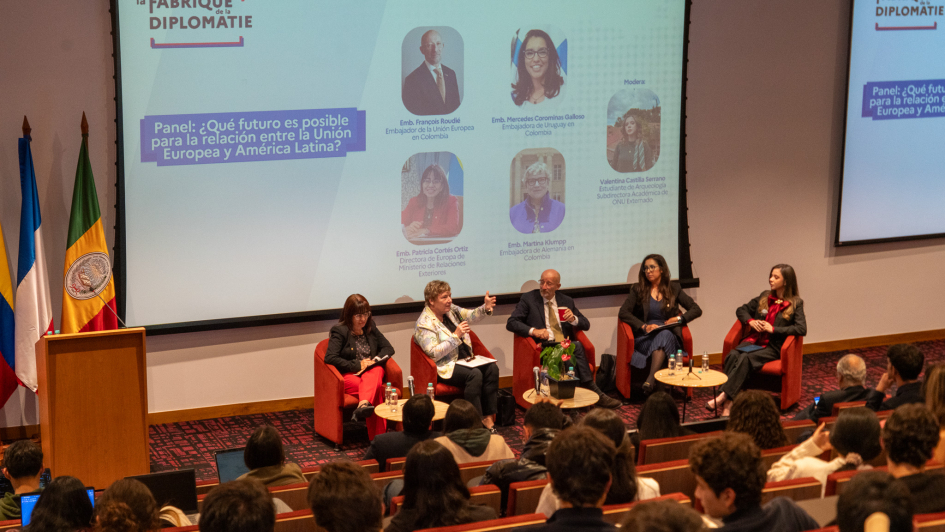 Panel “¿Qué futuro es posible para la relación entre la Unión Europea y América Latina y el Caribe?”