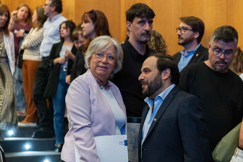 Mónica Xavier y Gonzalo Civila durante el acto central en conmemoración del 8 de Marzo de 2026. Mónica Xavier y Gonzalo Civila durante el acto central en conmemoración del 8 de Marzo de 2026.