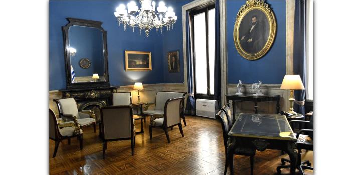 Salón de la derecha - Día del Patrimonio 2019 en Palacio Santos y Casa Pérsico - la jornada en imágenes Salón de la derecha - Día del Patrimonio 2019 en Palacio Santos y Casa Pérsico - la jornada en imágenes