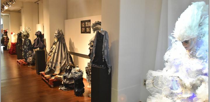 Sala Figari: muestra "Arte, Creación y Sentimiento” en ocasión de celebrarse el 10º aniversario de la Declaración de la UNESCO como Patrimonio Inmaterial de la Humanidad de "El Candombe y su espacio socio cultural: una práctica comunitaria" - Día del Patrimonio 2019 en Palacio Santos y Casa Pérsico - la jornada en imágenes Sala Figari: muestra "Arte, Creación y Sentimiento” en ocasión de celebrarse el 10º aniversario de la Declaración de la UNESCO como Patrimonio Inmaterial de la Humanidad de "El Candombe y su espacio socio cultural: una práctica comunitaria" - Día del Patrimonio 2019 en Palacio Santos y Casa Pérsico - la jornada en imágenes
