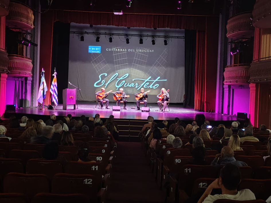 Concierto de Guitarras