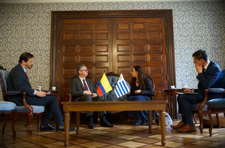 Reunión de trabajo Reunión de trabajo