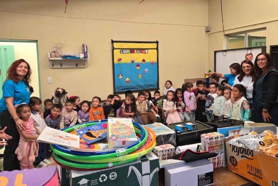Celebración “Día del niño” y donación Escuelita Preescolar Sede República del Uruguay.