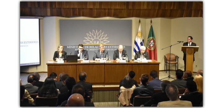 Embajador de Portugal, Nuno de Mello Bello en momento de su intervención en el evento “Oportunidades de Comercio e Inversión entre Uruguay y Portugal”