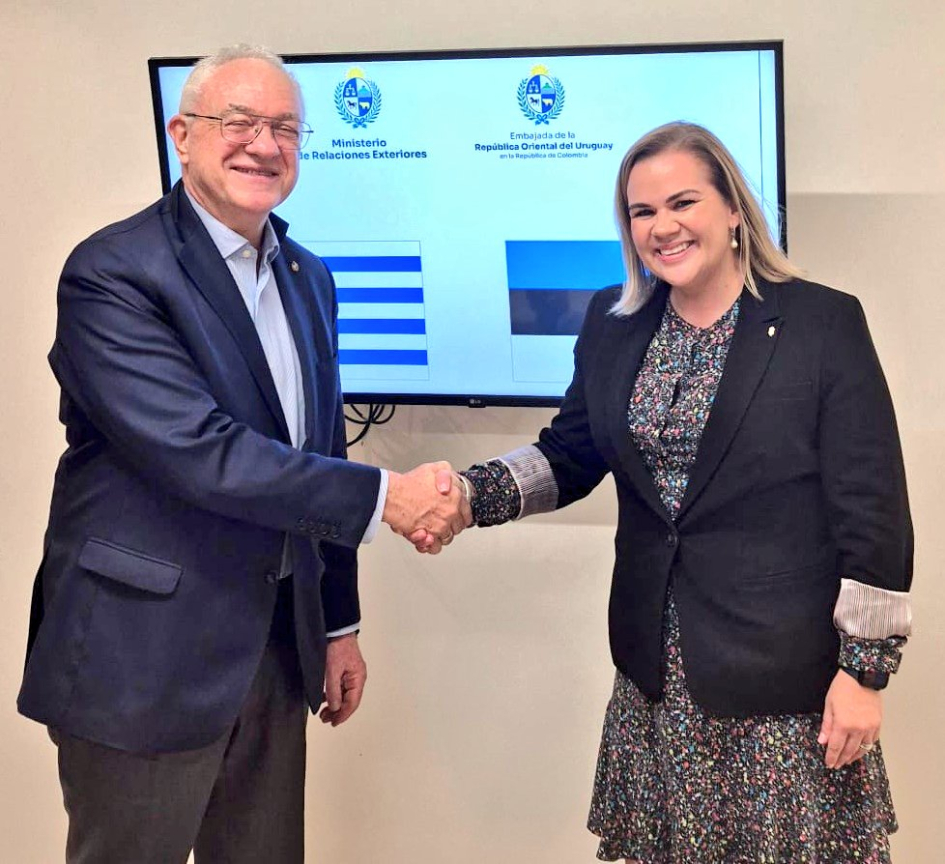 Viceministra de Relaciones Exteriores de Estonia, Minna-Liina Lind y Canciller Mario Lubetkin