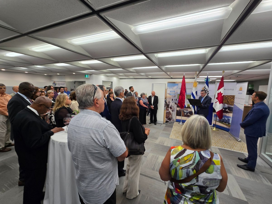 Recepción en la Embajada. Recepción en la Embajada.