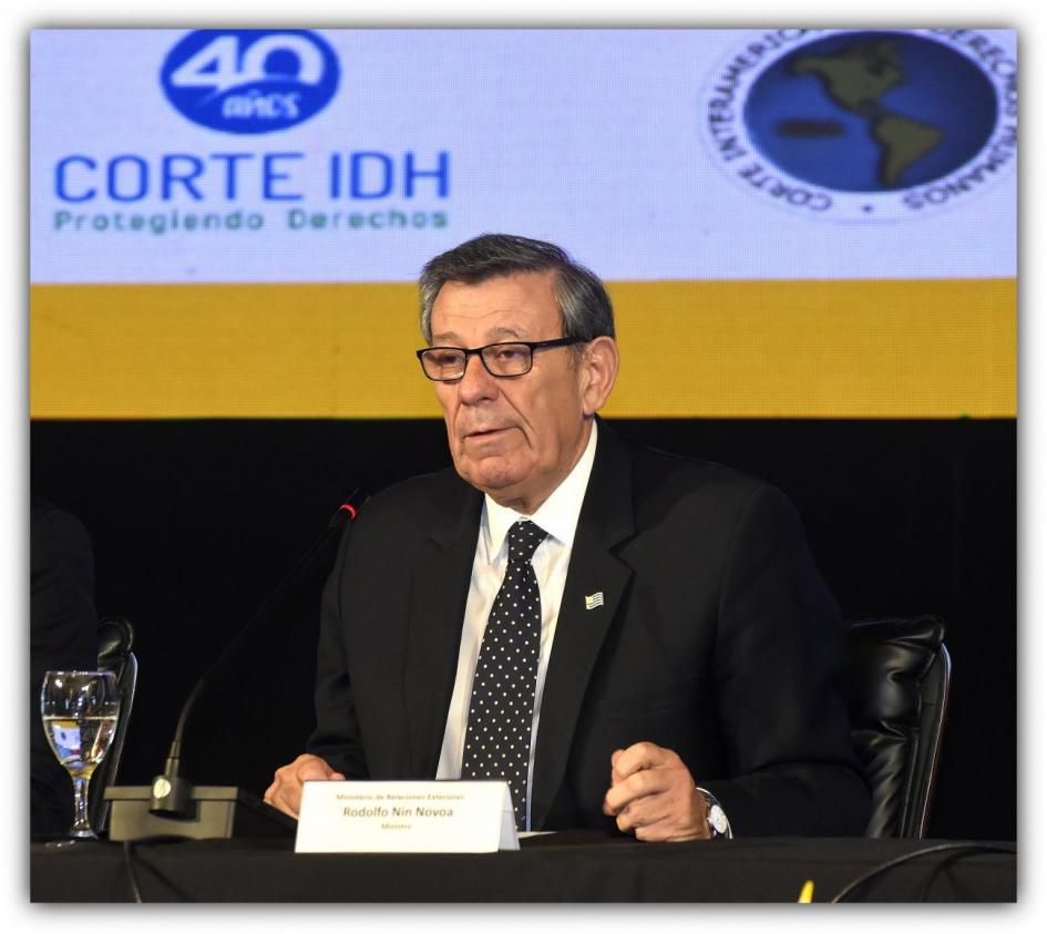 Rodolfo Nin Novoa durante la apertura del período extraordinario de sesiones.