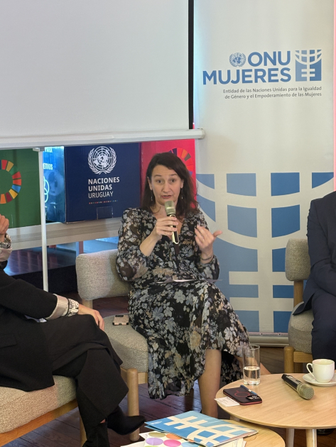 Csukasi panelista en el evento de celebración del 25° Aniversario de la Resolución 1325 Dando oratoria en evento de celebración del 25° Aniversario de la Resolución 1325