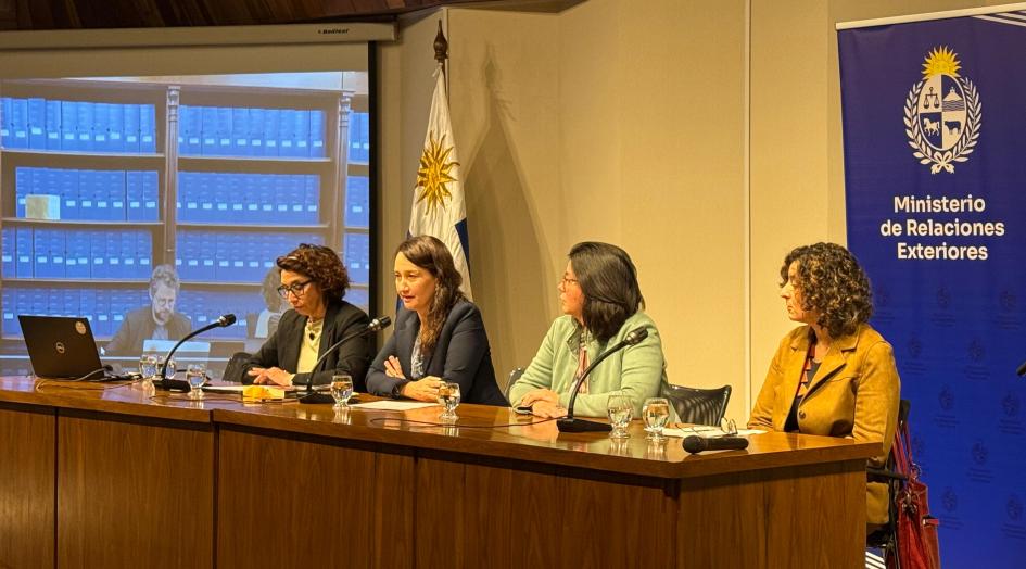 De izquierda a derecha: Mariela Cornes, Valeria Csukasi, Cristina Mansilla y Mariana Risso