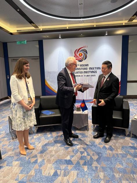 Bilateral con el secretario General de la ASEAN Bilateral con el secretario General de la ASEAN