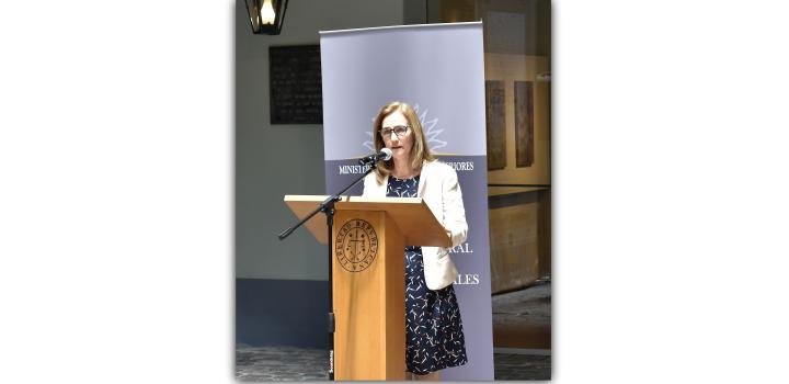 Directora General de Secretaría de la Cancillería, Embajadora Ana Teresa Ayala - Inauguración de muestra "Ellas: raíces y ramas"