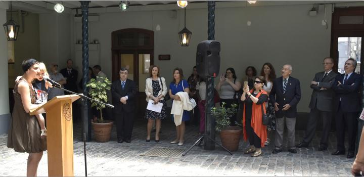 Artista visual Lala Keuylian - Inauguración de muestra "Ellas: raíces y ramas"