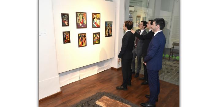 Inauguración de muestra "Ellas: raíces y ramas"