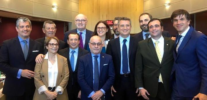 MERCOSUR y UE alcanzaron Acuerdo de Asociación que vincula a más de 800 millones de personas MERCOSUR y UE alcanzaron Acuerdo de Asociación que vincula a más de 800 millones de personas