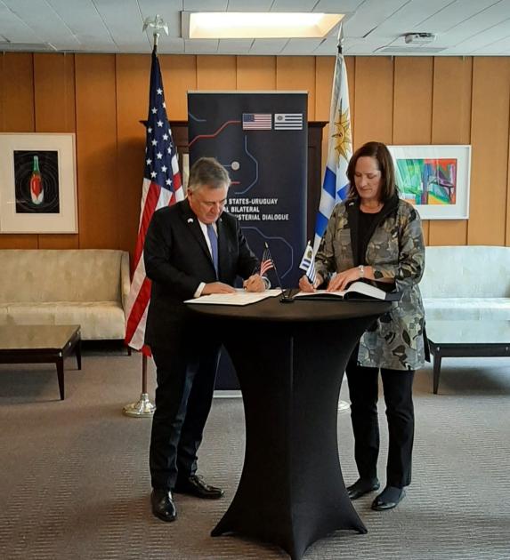 Ministro Paganini preside la delegación de Uruguay en diálogo de alto nivel con los Estados Unidos Ministro Paganini preside la delegación de Uruguay en diálogo de alto nivel con los Estados Unidos