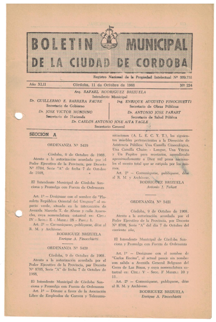 Foto de la página de la ordenanza que establece la plazoleta República Oriental del Uruguay