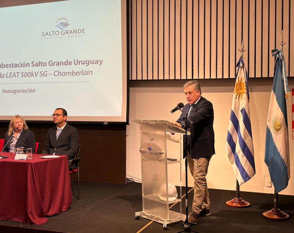 Paganini inauguró obra en Salto Grande que profundizará la integración regional Paganini inauguró obra en Salto Grande que profundizará la integración regional