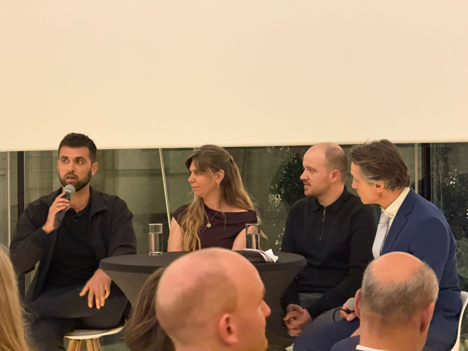 Ramiro Cabrera, Eva Moeraert, Gert Huskens y Lucas Tavernier