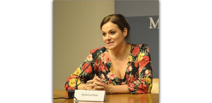 Sra. Verónica Pose - Presentación de libro “Memoria Social Uruguay tú eres parte, no te quedes aparte” Sra. Verónica Pose - Presentación de libro “Memoria Social Uruguay tú eres parte, no te quedes aparte”