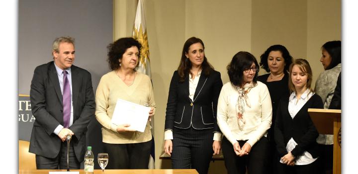 Reconocimiento a instituciones y organismos públicos que han contribuido en favor de uruguayos residentes en el exterior Reconocimiento a instituciones y organismos públicos que han contribuido en favor de uruguayos residentes en el exterior