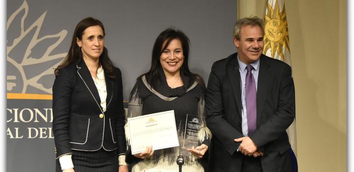 Reconocimiento a instituciones y organismos públicos que han contribuido en favor de uruguayos residentes en el exterior Reconocimiento a instituciones y organismos públicos que han contribuido en favor de uruguayos residentes en el exterior