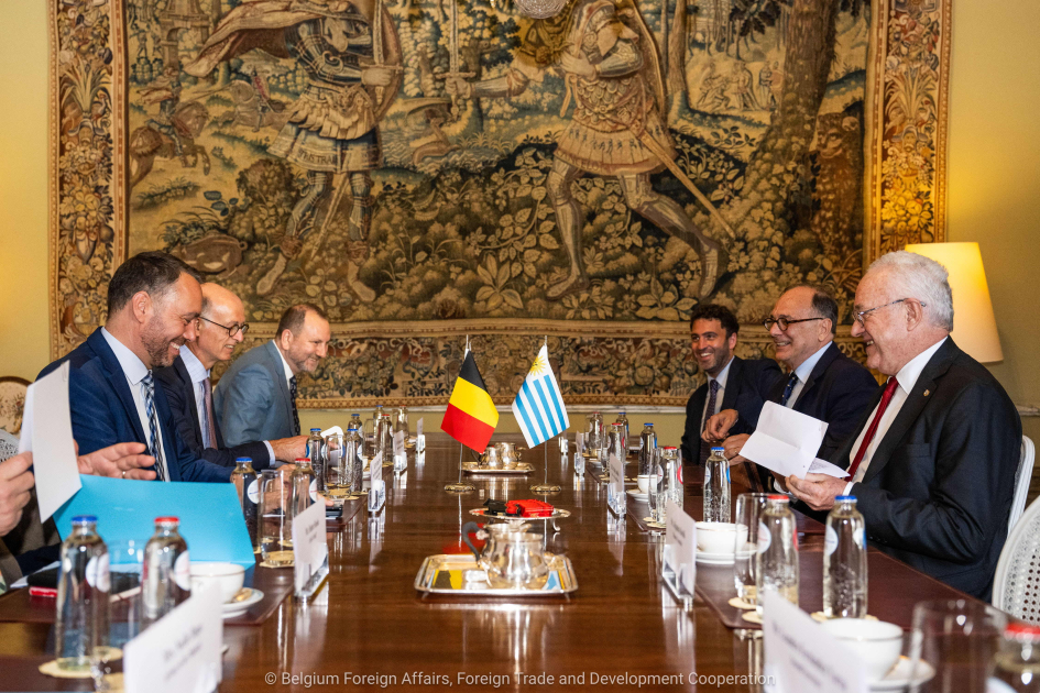 Reunión de trabajo con Ministro Prévot Reunión de trabajo con Ministro Prévot