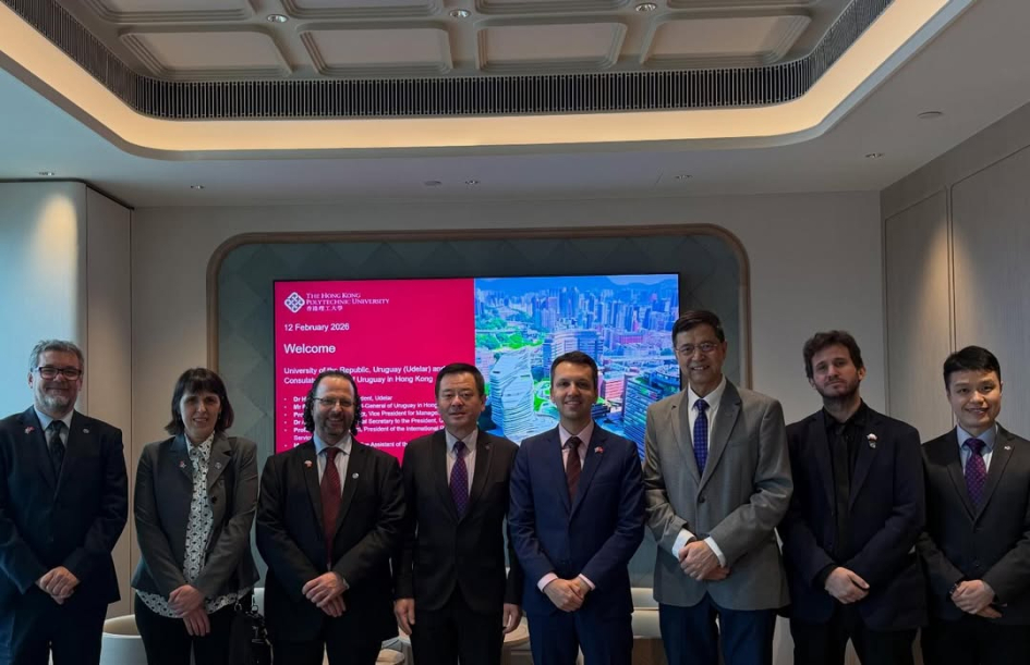 Delegados de la Universidad de la República y de The Hong Kong Polytechnic University