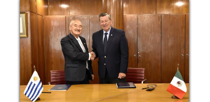 Sr. Canciller Rodolfo Nin Novoa y Sr. Embajador de México en Uruguay, Víctor Manuel Barceló Rodríguez en la Suscripción del Segundo Protocolo Modificatorio al Tratado de Libre Comercio entre Uruguay y México Sr. Canciller Rodolfo Nin Novoa y Sr. Embajador de México en Uruguay, Víctor Manuel Barceló Rodríguez en la Suscripción del Segundo Protocolo Modificatorio al Tratado de Libre Comercio entre Uruguay y México