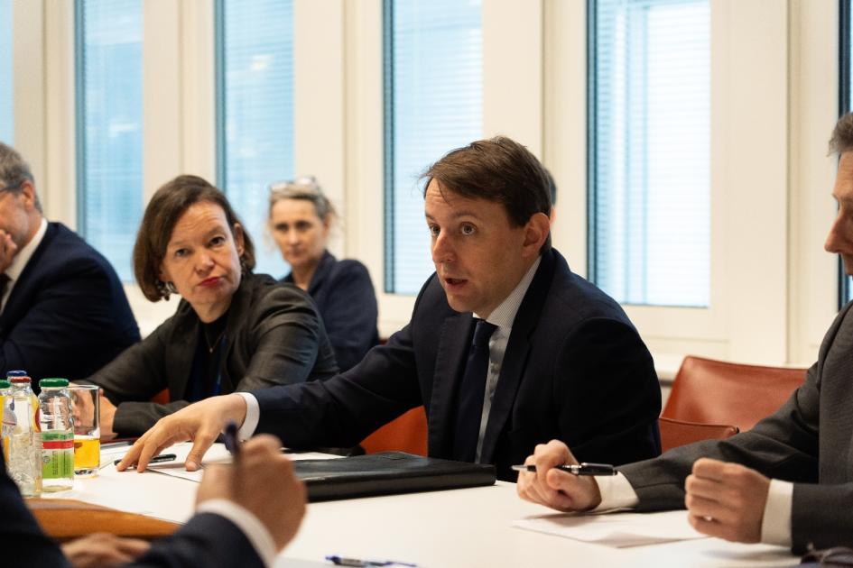 Con Javi López, el vicepresidente del Parlamento Europeo y la eurodiputada Leire Pajín