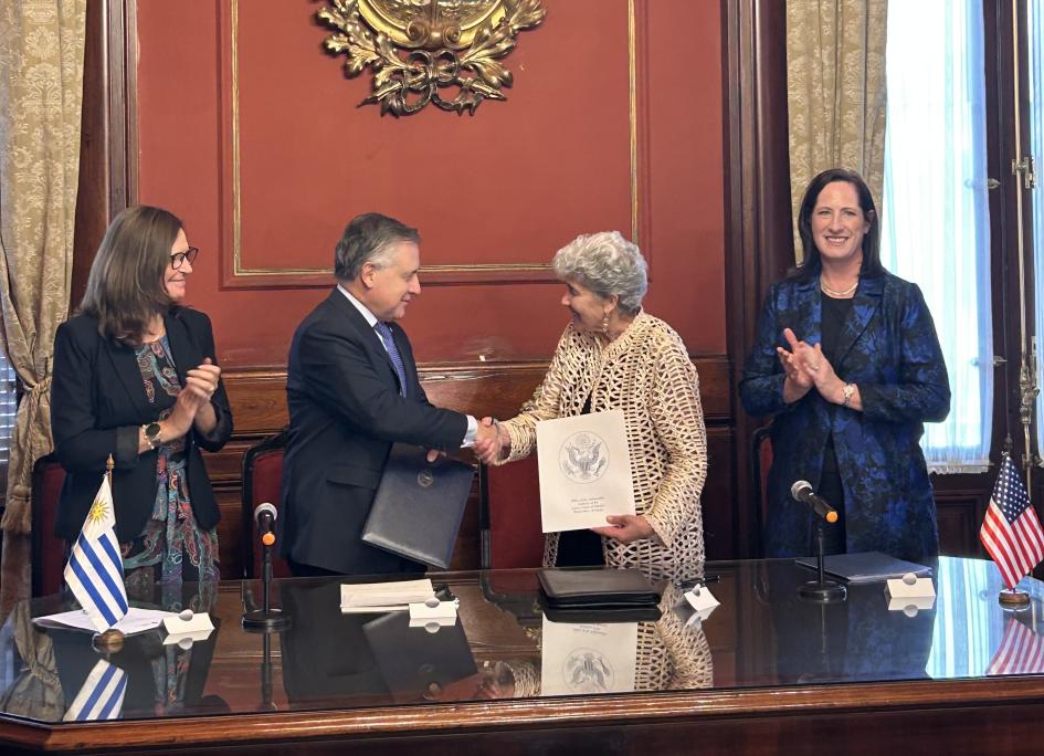 Uruguay y Estados Unidos acuerdan cooperar en el desarrollo de nuevas tecnologías Uruguay y Estados Unidos acuerdan cooperar en el desarrollo de nuevas tecnologías
