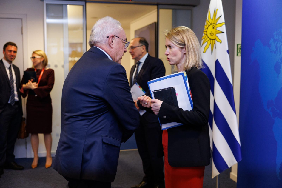 Ministro Mario Lubetkin y Kaja Kallas