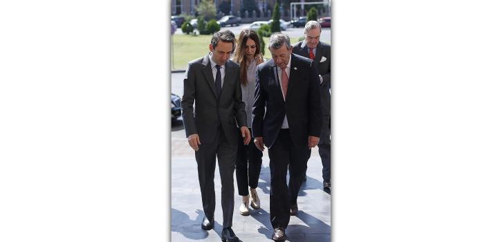 Canciller Nin Novoa con el Sr. Alcalde de Ereván, Hayk Marutyan Canciller Nin Novoa con el Sr. Alcalde de Ereván, Hayk Marutyan
