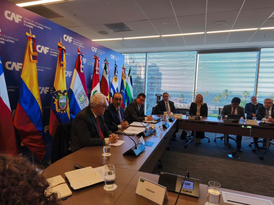 Canciller uruguayo expone en mesa de presentación de la presidencia del Consenso de Basilia