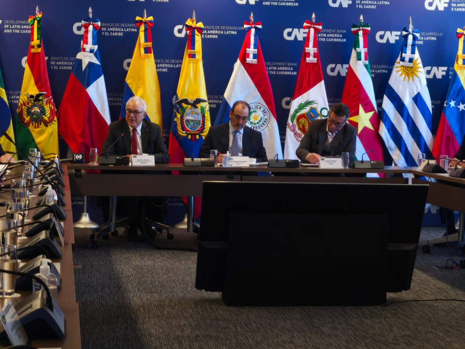 Canciller uruguayo expone en mesa de presentación de la presidencia del Consenso de Basilia
