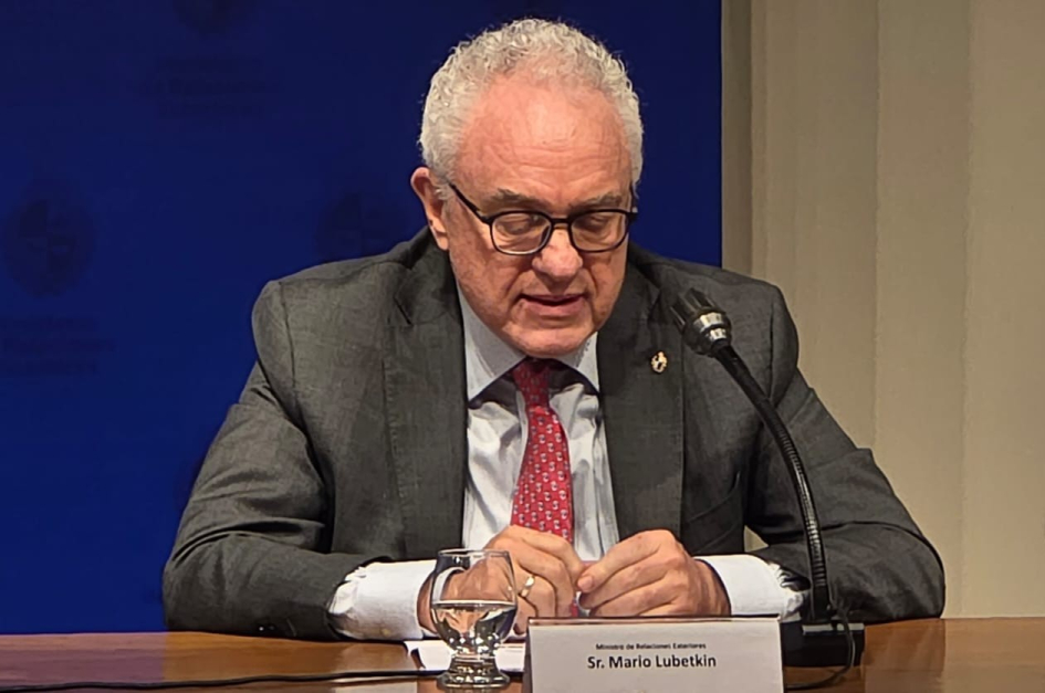 Canciller hablando en el lanzamiento de la COP