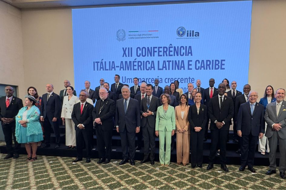 XII Conferencia Ministerial Italia-América Latina y el Caribe, en Roma Foto grupal de la XII Conferencia Ministerial Italia-América Latina y el Caribe